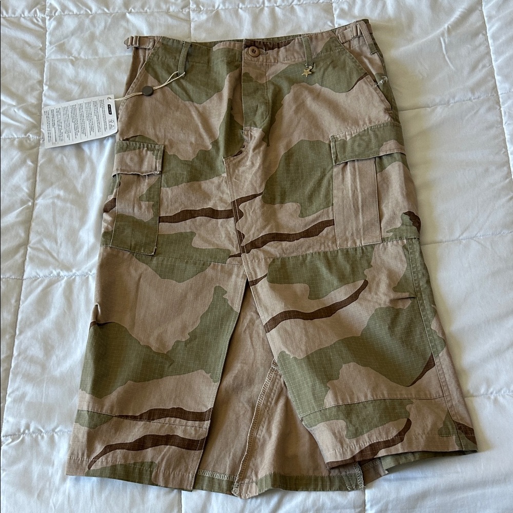 Souvenir Clubbing Camouflage Cargo Midi Skirt Size S